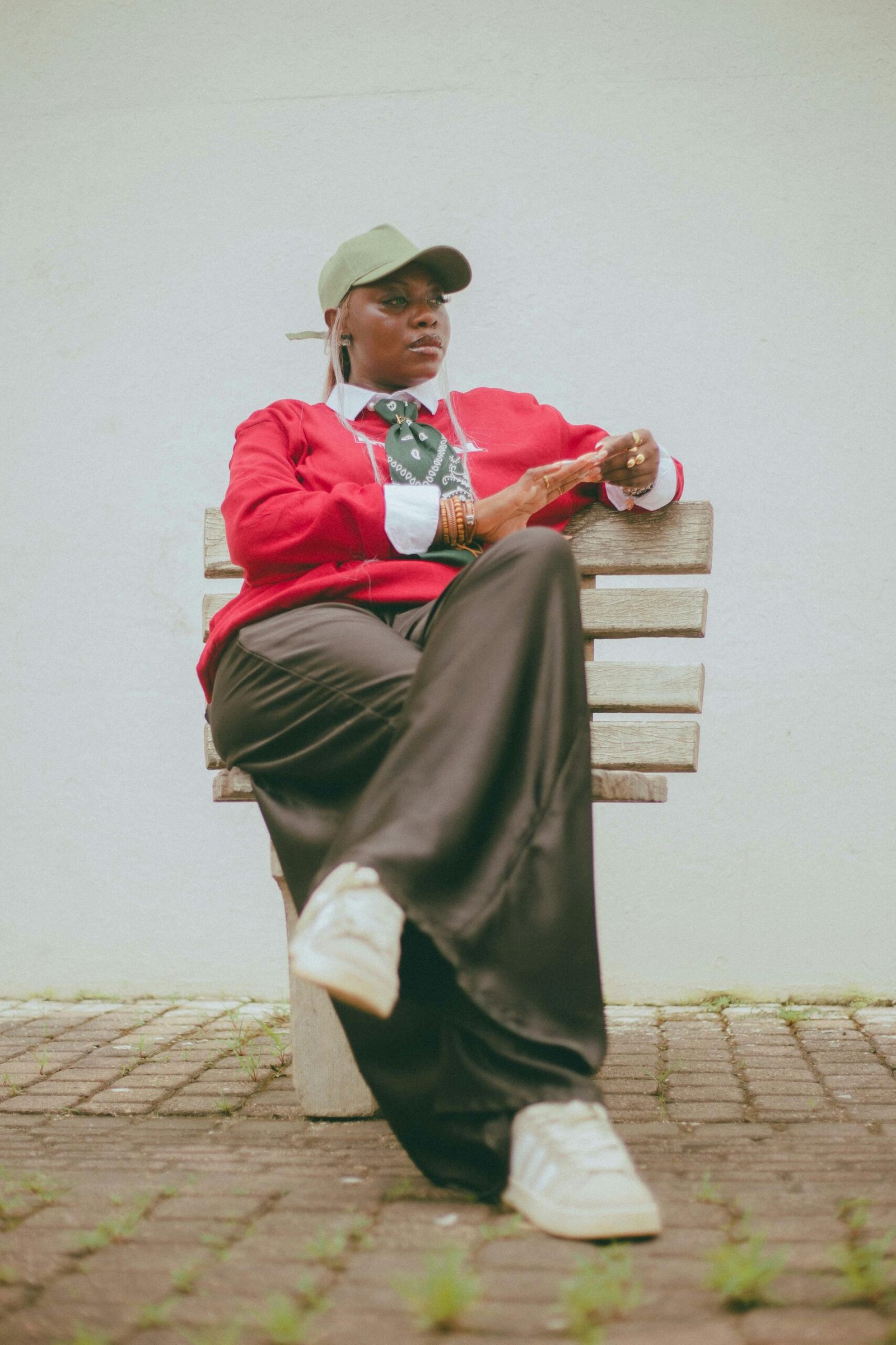 How to Mix and Match Colors in Your Outfit: A Complete Style Guide